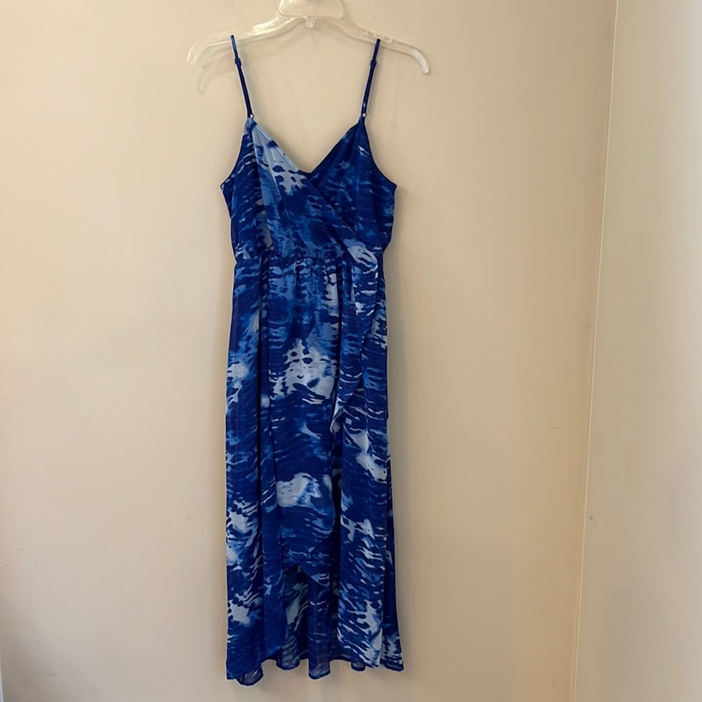 Apt 9 dress small size small maxi long blue halter style sleeveless abstract
